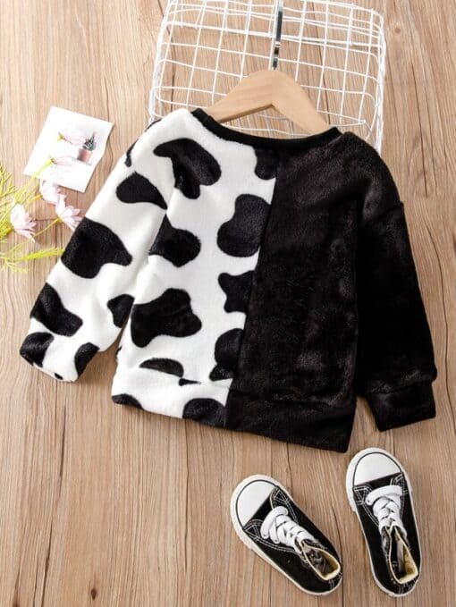 Shein Toddler Girls Contrast Cow Print Sweatshirt - Image 2