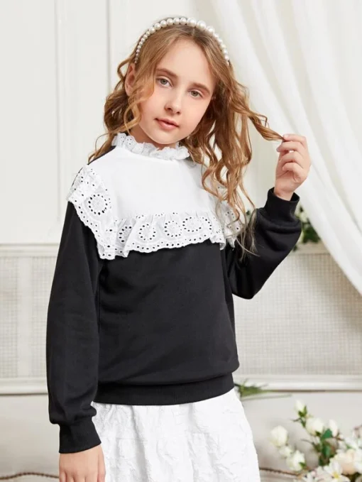 SHEIN Girls Colorblock Eyelet Embroidery Sweatshirt - Image 3